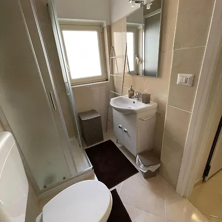 Aurora House קטאניה